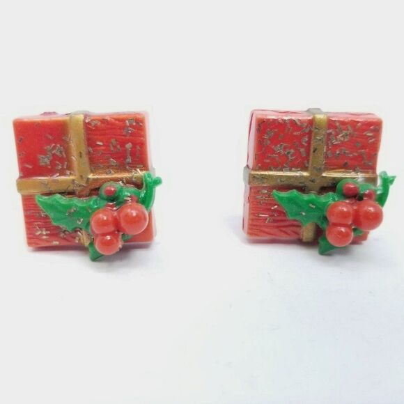 Vintage Christmas Present Clip On Earrings Red Green Holiday Gift, Retro Estate - Picture 1 of 5